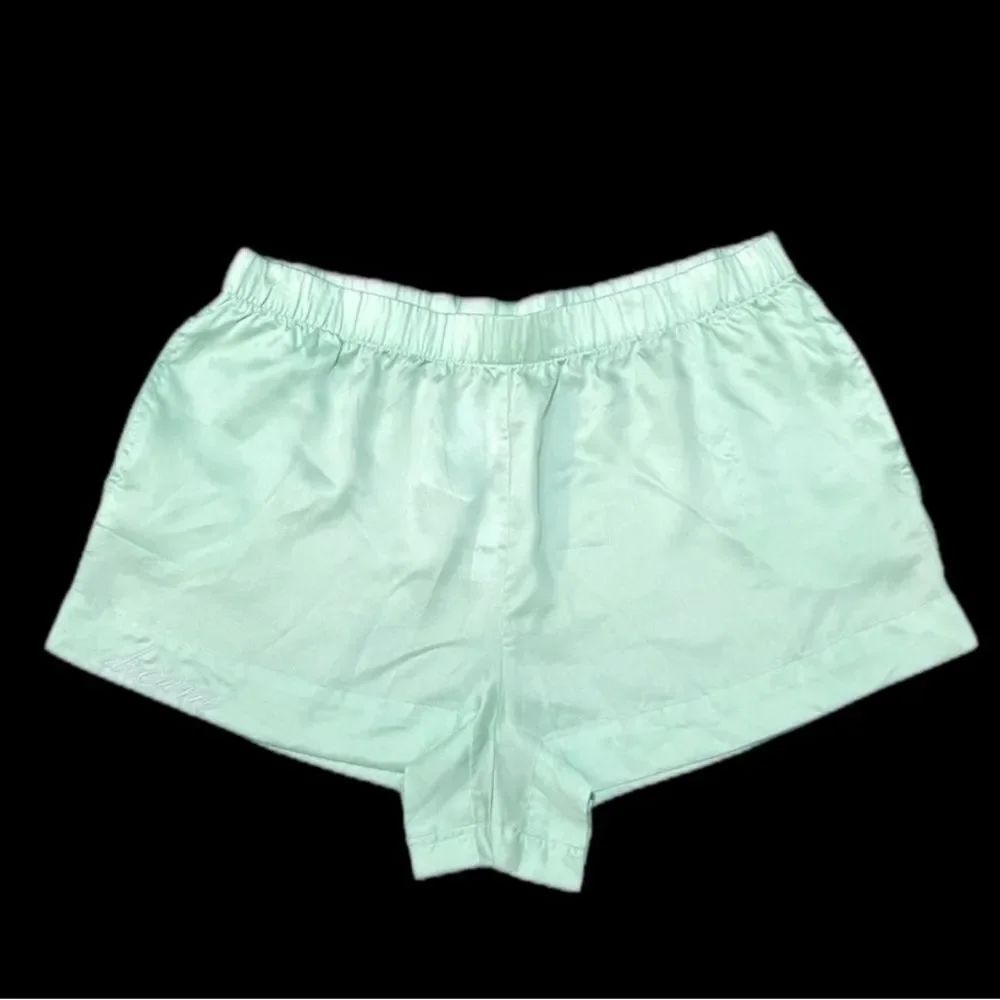 Victoria’s Secret NAOMI Soft Satin pajama shorts Green  XXL